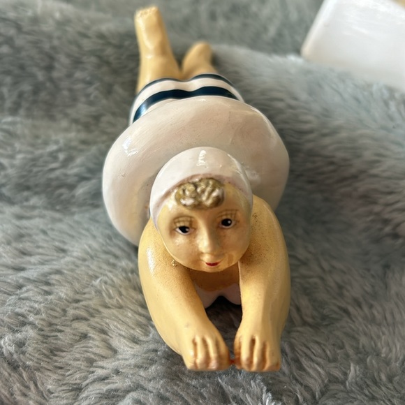 Hand Painted Coastal Beach House Decor of Vintage Bathing Beauties - Picture 5 of 9